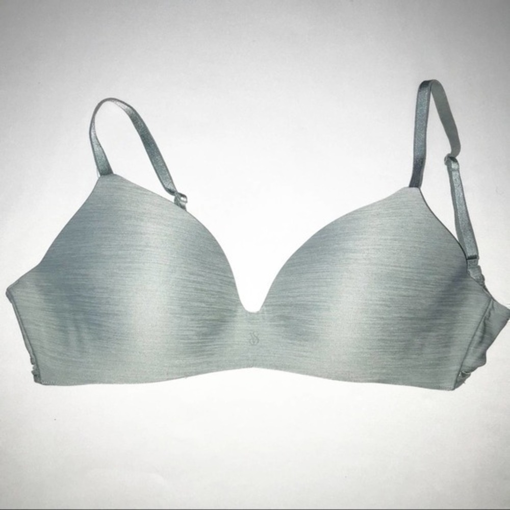 Victoria’s Secret No Wire Gray Bra